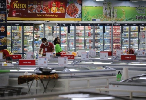Kinerja sektor ritel modern melesu pada kuartal II-2023 yakni sebesar 1,2 persen atau menurun dibandingkan pada kuartal I-2023 yang mencapai 2,6 persen.
