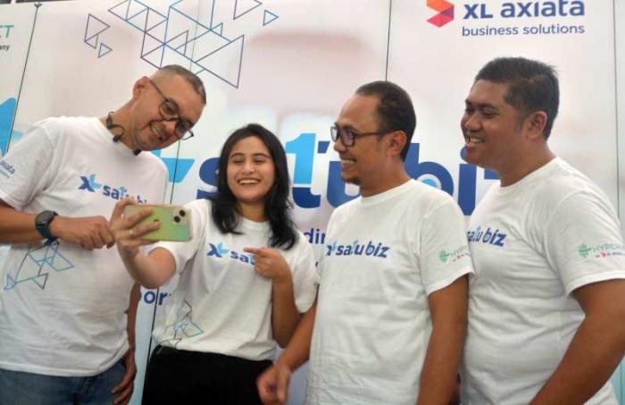 Open Wi-Fi dan Managed Wifi dipercaya semakin memudahkan para penggerak industri, khususnya pelaku UMKM mengembangkan bisnisnya.