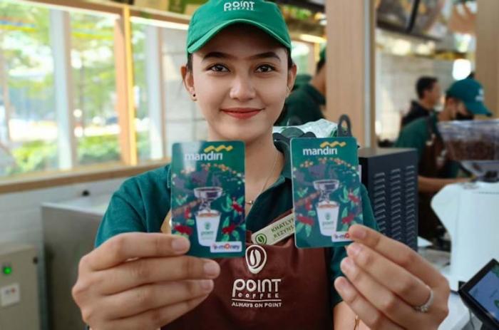 Bank Mandiri berkolaborasi dengan PT Indomarco Prismatama (Indomaret) meluncurkan e-Money Co-Branding berdesain khusus Point Coffee untuk mempermudah transaksi.