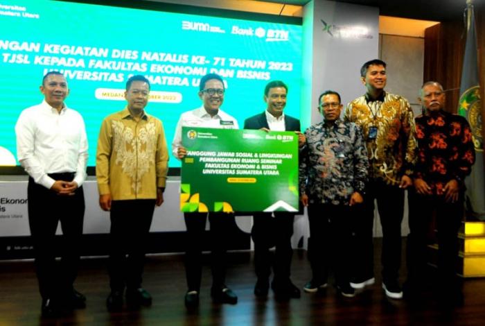 Bank BTN memberikan bantuan TJSL sarana dan prasarana pendidikan berupa ruang seminar untuk Prodi S1 Ekonomi Pembangunan dan Fakultas Ekonomi dan Bisnis USU.
