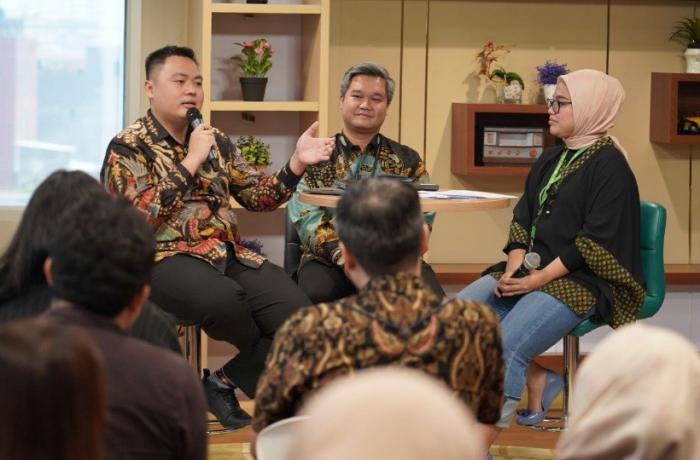 Manulife Indonesia dan MAMI menggelar sesi literasi keuangan untuk meningkatkan pemahaman para karyawan mengenai investasi dan pengelolaan keuangan.