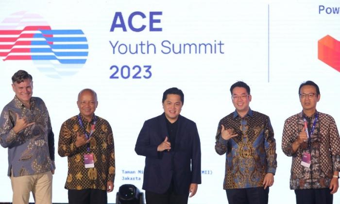 Menko Kemaritiman dan Investasi Ad Interim yang juga Menteri BUMN Erick Thohir membuka acara The Asian Creative & Digital Economy Youth Summit (ACE-YS).
