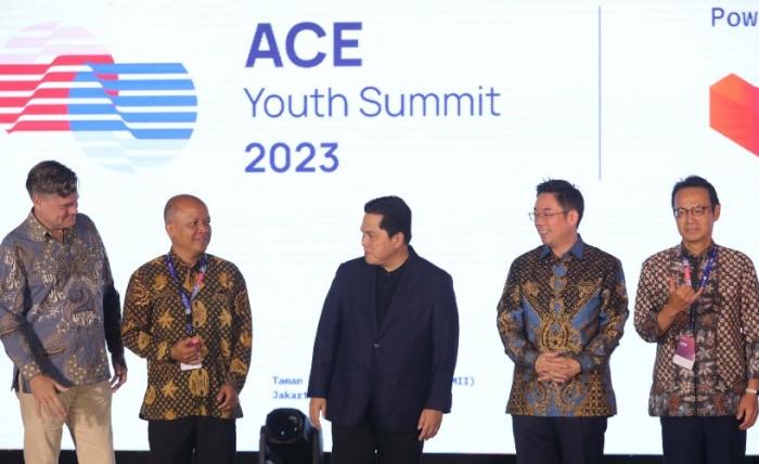 Menko Kemaritiman dan Investasi Ad Interim yang juga Menteri BUMN Erick Thohir membuka acara The Asian Creative & Digital Economy Youth Summit (ACE-YS).