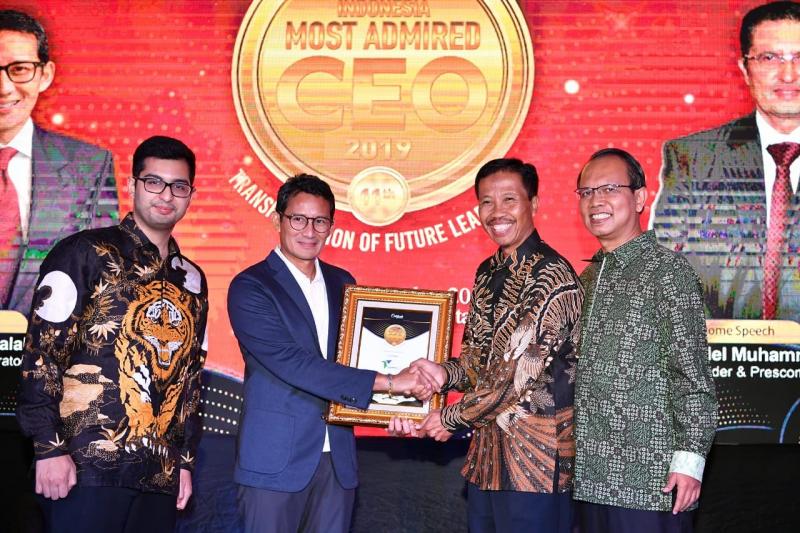 Dirut Pelindo IV Raih Penghargaan Pemimpin Inovatif, Risk Taking dan Proaktif