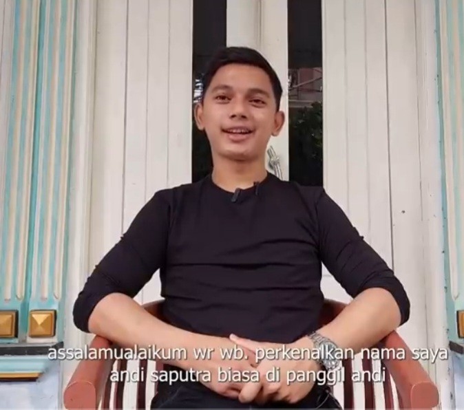 Andi Saputra, Pria Tampan Penjual Gorengan Asal Bogor Beromzet Ratusan Juta