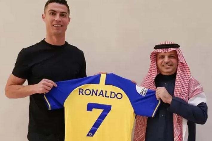 Christiano Ronaldo Gabung Klub Al Nassr, Arab Saudi Longgarkan Aturan Ini
