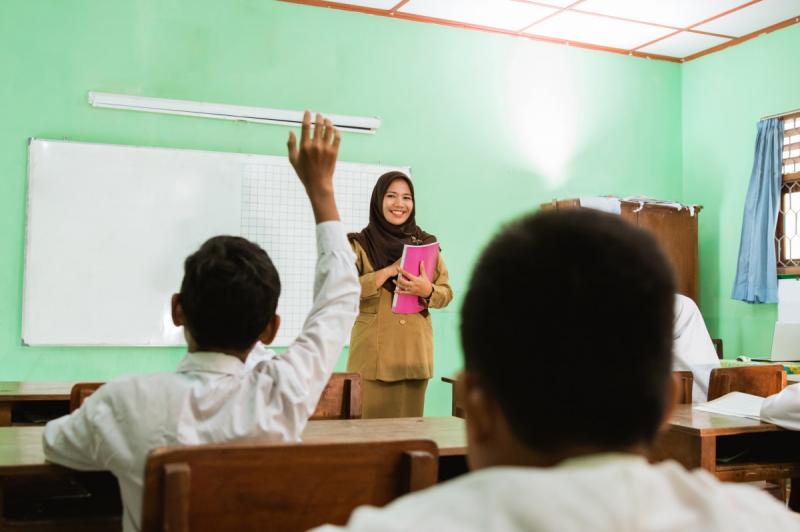 Tes Pengangkatan Guru PPPK Jadi PNS Bakal Digelar, Mendagri: Kalau Lulus Jadi Pegawai Kemendikdasmen