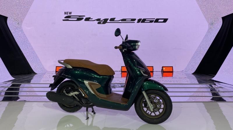 Ternyata Ini Alasan Tangki Bensin Honda Stylo 160 Ada di Bawah Jok
