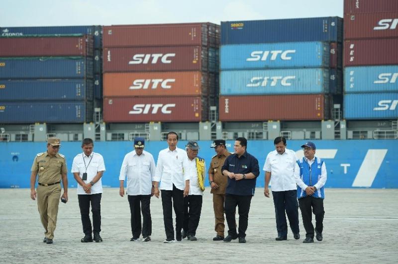 Jokowi Resmikan Makassar New Port, Dermaga dengan Kapasitas Tampung 2,5 Juta TEUs
