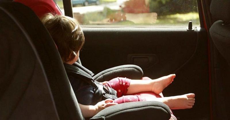 Ini Bahaya Tidur di Dalam Mobil dengan AC Nyala