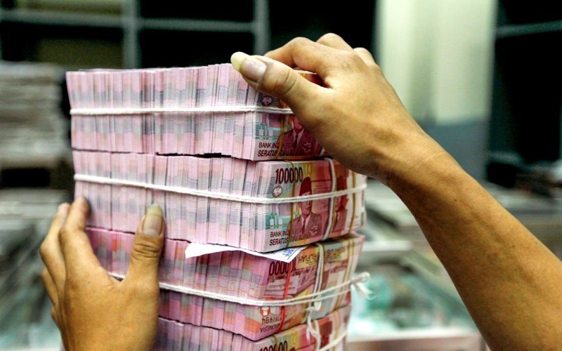 Rupiah Melemah ke Rp18 Ribu, DPR Minta Kemenkeu dan BI Lakukan Konsolidasi Moneter