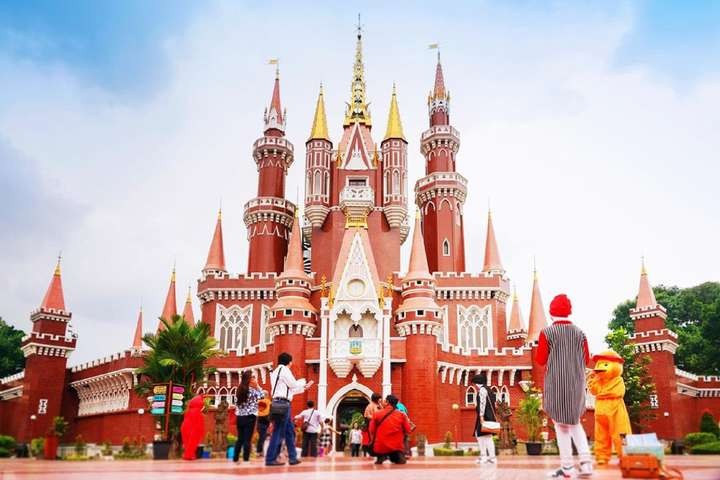 Intip Harga Tiket Masuk Taman Mini Indonesia Indah 2024 dan Cara Membelinya