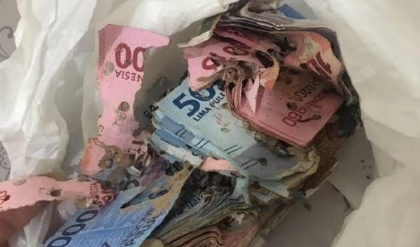 Apakah Uang Sobek Bisa Ditukar di Bank? Begini Penjelasannya