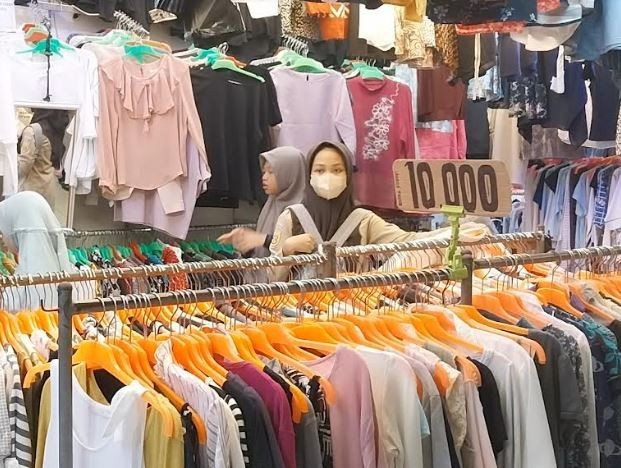Thrifting Pasar Senen Blok Berapa? Cek Lokasinya    