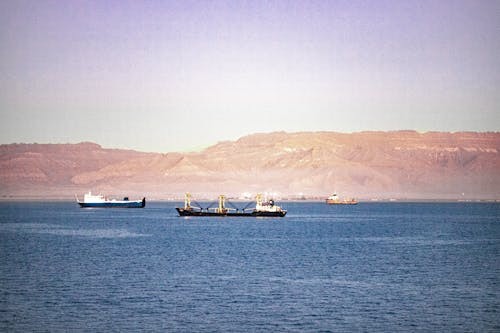 Terusan Suez Berada di Negara Mana? Simak Lokasi dan Sejarahnya  