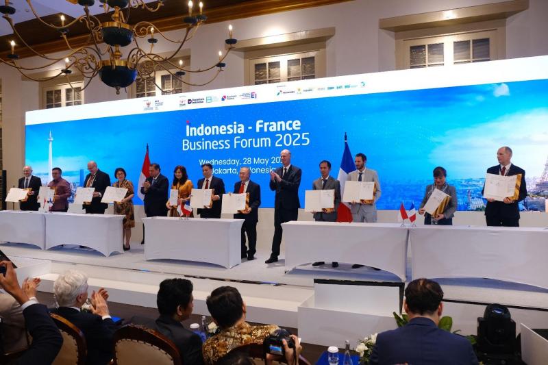 Pertamina NRE Gandeng Prancis Kembangkan Bahan Bakar Rendah Karbon dan ...
