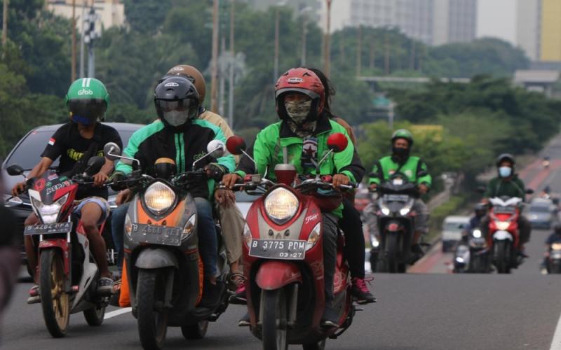 Presiden Prabowo Teken Aturan Potongan Aplikator 8 Persen, Ini Harapan Pengemudi Ojol