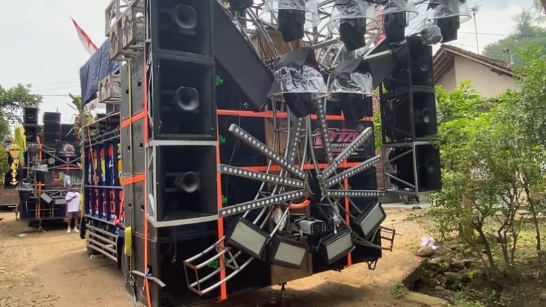 KNKT Akui Sulit Tertibkan Truk Sound Horeg, Ini Alasannya