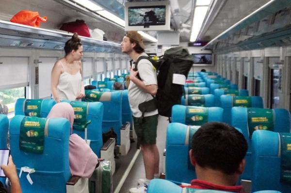 85 Ribu Turis Asing Naik Kereta Api di Juli 2025, Tertinggi dalam Dua Tahun