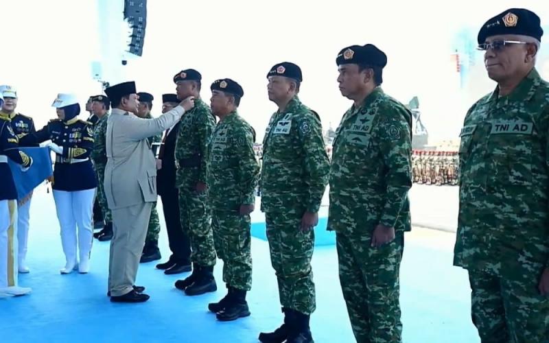 Lima Tokoh Dapat Anugerah Jenderal Bintang Empat dari Prabowo, Ini Profilnya
