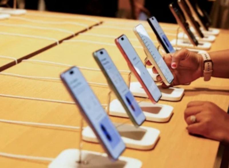 iPhone 17 Apple Segera Hadir, Diperkirakan Hanya Miliki Satu Kamera
