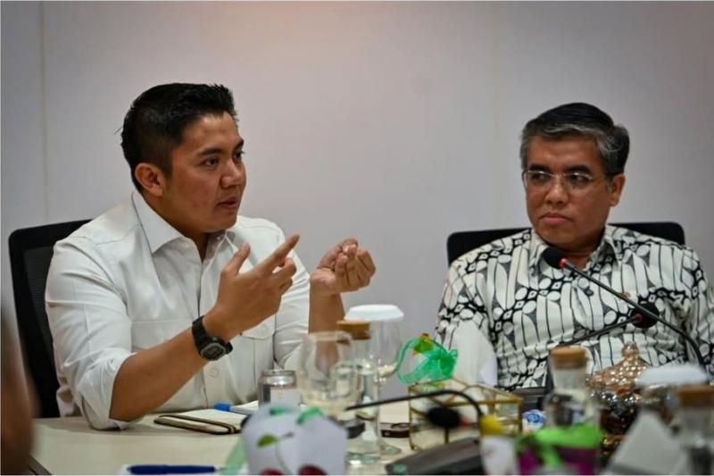 Seskab Kunjungi Kemnaker Pastikan Program Magang Berjalan Lancar
