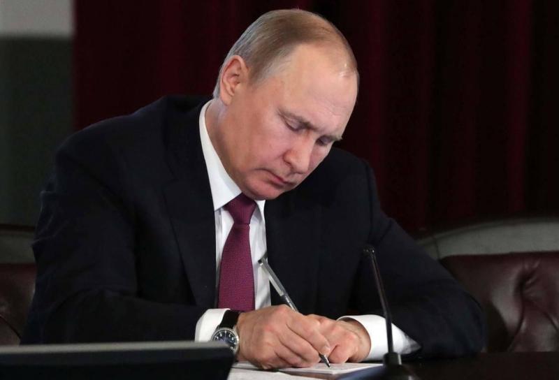 Putin Sebut Ekonomi Rusia Hanya Tumbuh 1 Persen pada 2025