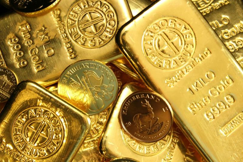 Harga Emas Turun 1 Persen usai The Fed Tahan Bunga, Sinyalkan Kenaikan Tahun Ini