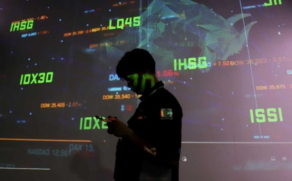 IHSG Ditutup Menguat Hampir 2 Persen, Saham-Saham Konglo Rebound