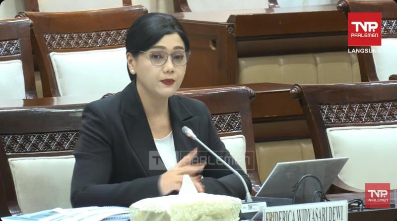 OJK Wajibkan Free Float 15 Persen bagi Emiten yang IPO Tahun Ini