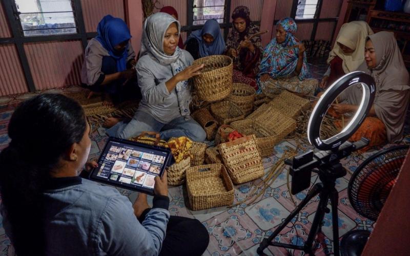 Penyaluran Kredit UMKM BRI (BBRI) Capai Rp1.211 Triliun
