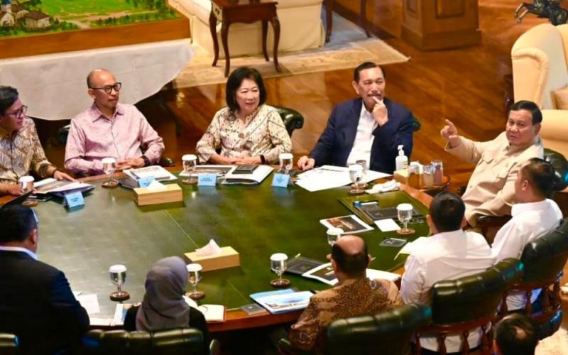 Presiden Prabowo Panggil Luhut hingga Chatib Basri di Hambalang, Ini yang Dibahas