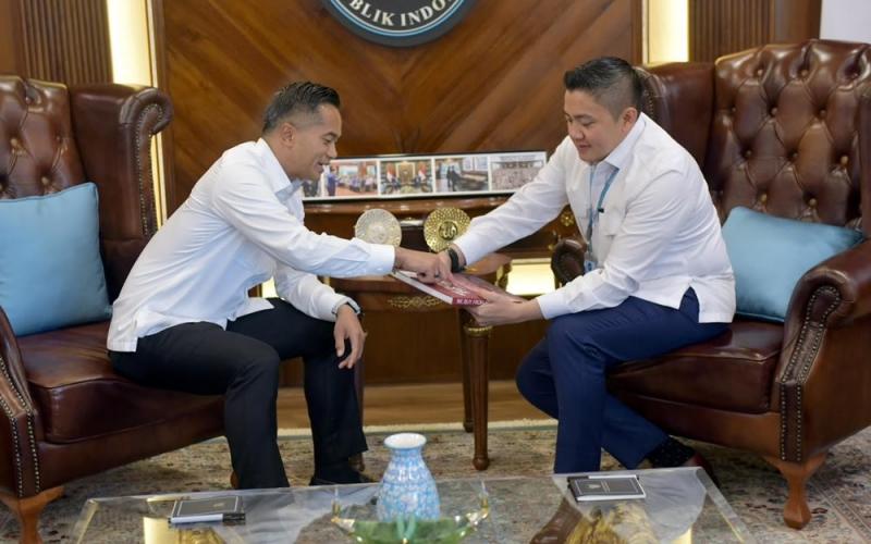 Ketum Kadin Temui Seskab, Bahas Pengembangan Industri Listrik