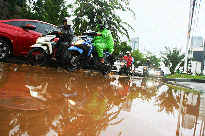 Kisaran Servis Motor Terendam Banjir, Ini Biaya Perbaikan yang Harus Disiapkan